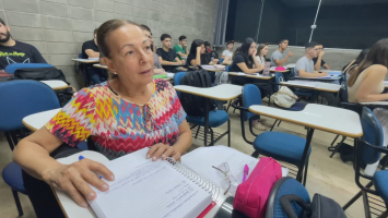 Busca do público 60+ pelo ensino superior reflete em inscrições do Enem e matrículas em universidades do interior de SP