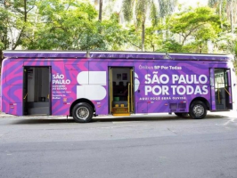 Ônibus SP por Todas leva serviços itinerantes de acolhimento e proteção às mulheres em Santos