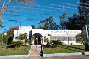 Polícia investiga tentativa de homicídio após homem ser baleado na cabeça em Indiana