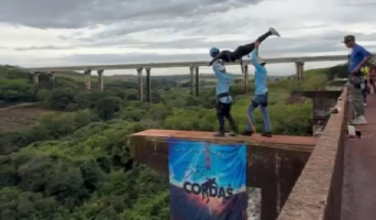Justiça ouve acusados por morte de jovem lançada sem cordas em rope jump