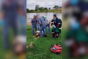Idosa que havia desaparecido é encontrada caída perto de represa 